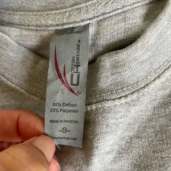 MERRY CHRISTMAS SHITTER'S FULL GREY W/RED SWEATSHIRT SIZE SM - Picture 6 of 10